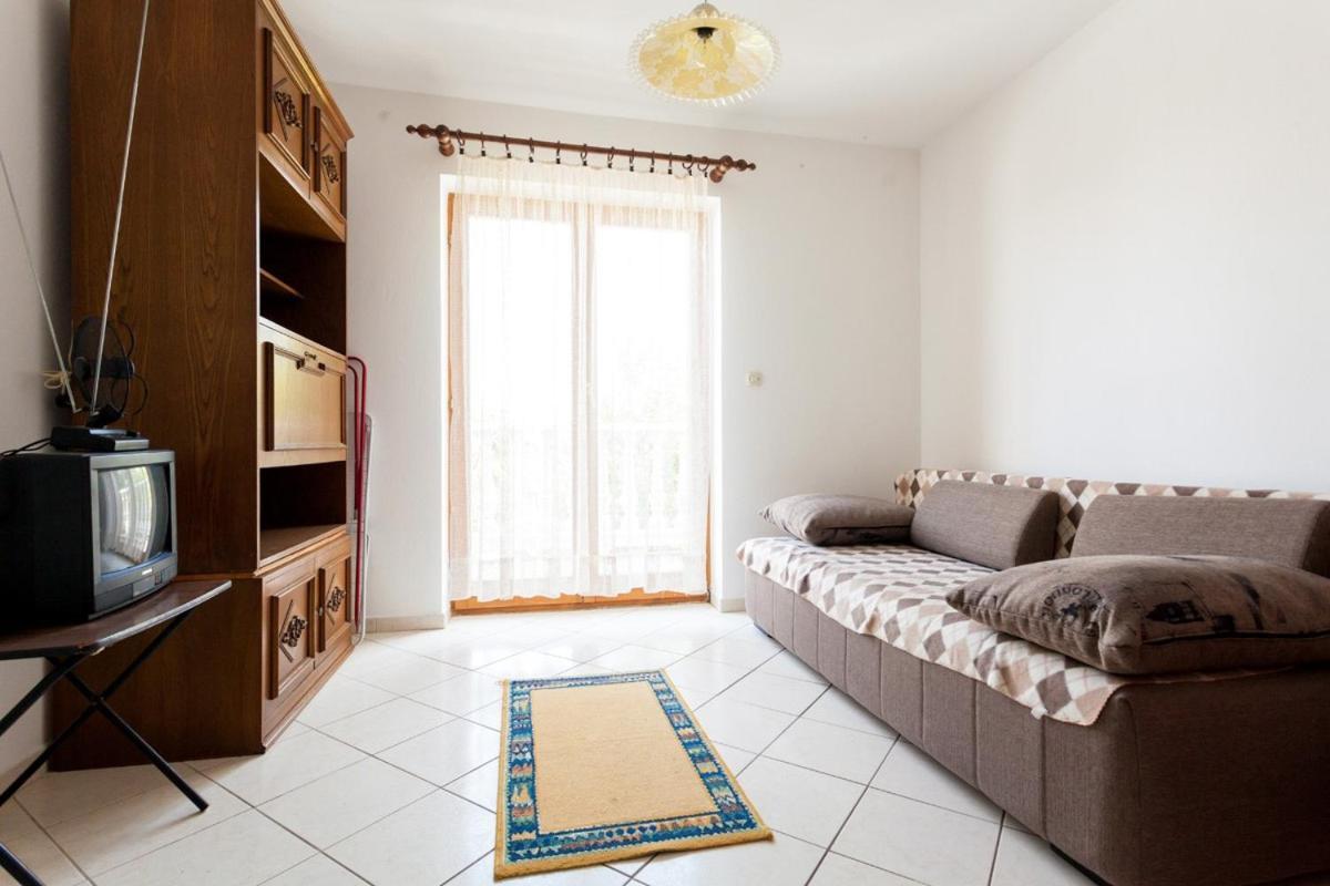 Apartments Magdalena Malinska Kültér fotó